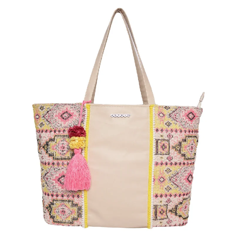 Multicolor Design Tote With Pu Shoulder Strap.