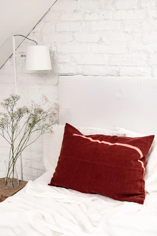 Certified linen pillowcase in Terracotta