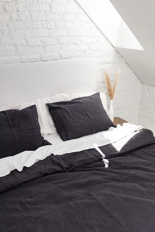 Certified linen sheets set in Charcoal