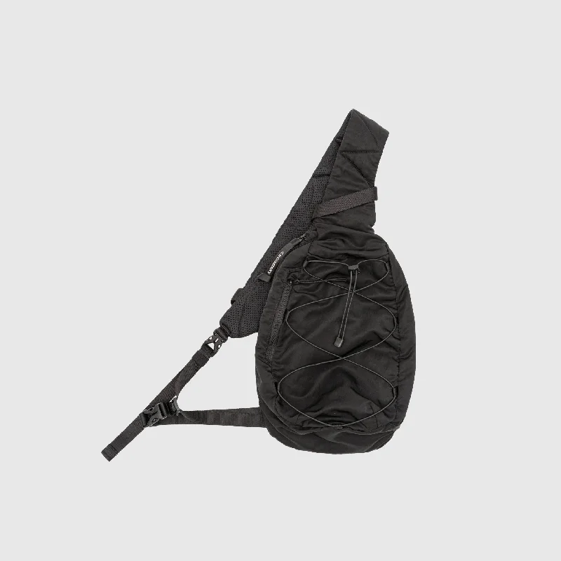 NYLON B CROSSBODY RUCKSACK