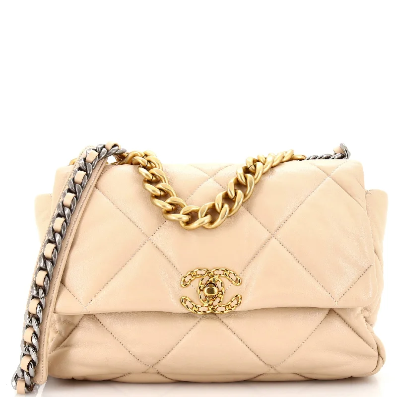 19 Flap Bag Quilted Leather Medium