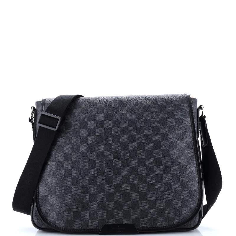 Daniel Messenger Bag Damier Graphite MM